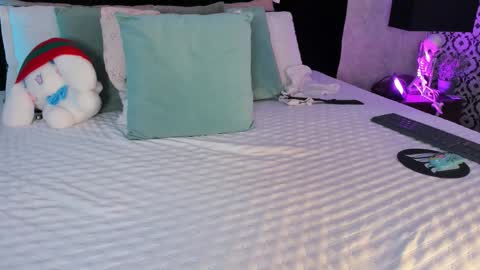 Mariana online show from February 6, 8:12 pm