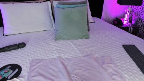 Mariana online show from November 14, 7:47 pm