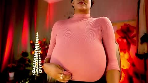 Nikita - Scroll down and read my bio please. New Pictures in Bio online show from December 14, 7:07 am