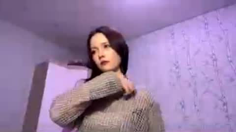 Marilu wanna play  Meow online show from November 25, 4:31 pm