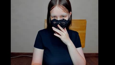 Dita online show from October 18, 5:59 pm