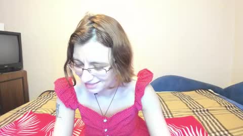 Marilyn online show from December 4, 2:26 pm