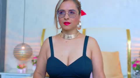 Marilyn Vega online show from June 26, 10:11 pm