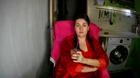 MarinettaQhot online show from January 9, 4:08 am