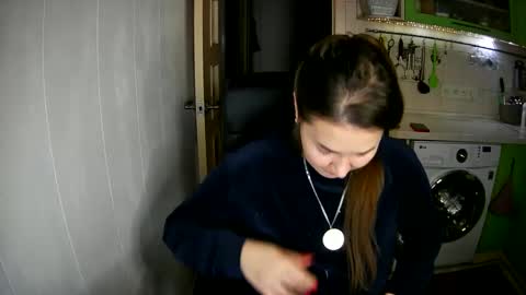 MarinettaQhot online show from December 29, 4:19 pm