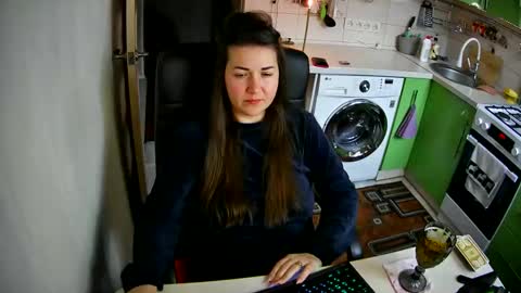 MarinettaQhot online show from February 16, 2:43 pm