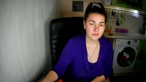 MarinettaQhot online show from December 23, 10:33 pm