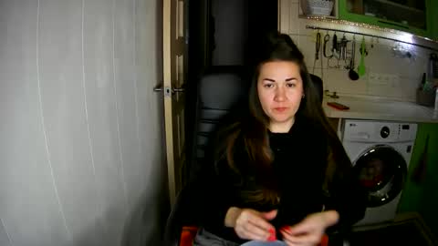 MarinettaQhot online show from December 27, 4:22 pm