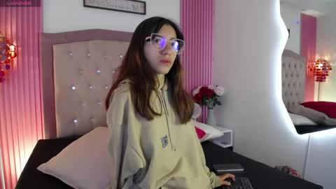 marinette online show from April 11, 5:16 pm