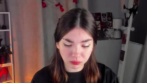 Snapshot of marissa_garcia chatting on September 15, 6:59 pm marissa_garcia online show from September 15, 6:59 pm