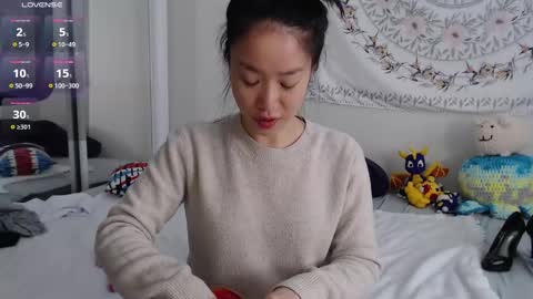 Snapshot of marissapeach chatting on December 21, 2:15 pm MarissaPeach online show from December 21, 2:15 pm