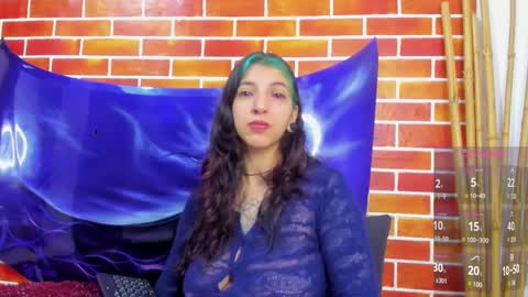 Snapshot of marllena chatting on December 19, 11:39 am mar online show from December 19, 11:39 am