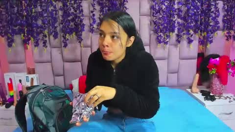 Marly Anal  online show from January 4, 12:59 pm