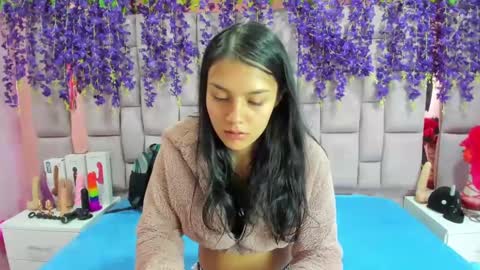 Marly Anal  online show from February 3, 1:08 pm