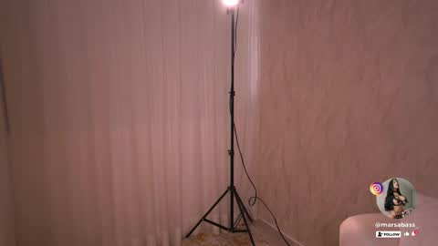 Snapshot of marsabass chatting on February 12, 8:18 pm     online show from February 12, 8:18 pm