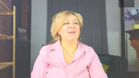 marta_wils online show from November 27, 5:43 am