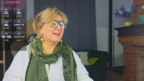 marta_wils online show from November 12, 3:26 am