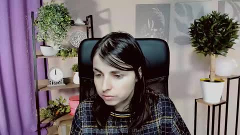 martaedams online show from March 10, 6:17 am