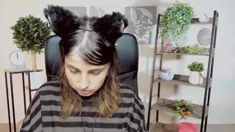 martaedams online show from October 15, 7:00 am