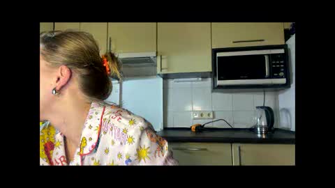 Marta online show from March 25, 8:45 pm