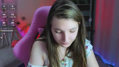 Snapshot of marthalune chatting on October 27, 10:33 am Martha online show from October 27, 10:33 am