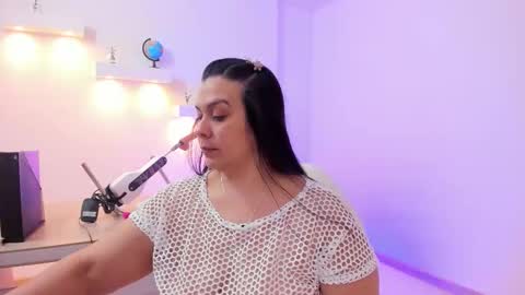 Snapshot of martina_foxy_ chatting on October 18, 12:52 pm MARTINA online show from October 18, 12:52 pm