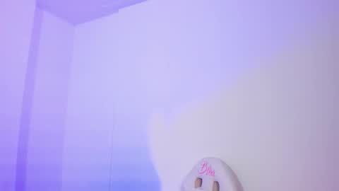 Snapshot of martina_foxy_ chatting on September 20, 12:47 pm MARTINA online show from September 20, 12:47 pm