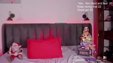 Laura online show from December 4, 8:42 pm