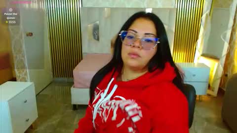 Hey im martina online show from November 24, 4:25 am