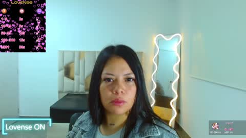 Snapshot of martina_tay chatting on February 7, 3:24 am Hey im martina online show from February 7, 3:24 am