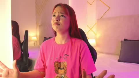 Martina  online show from December 13, 8:15 pm