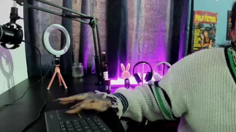 Val online show from December 27, 6:53 pm
