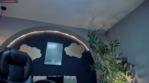 Snapshot of martinnabonnet chatting on February 3, 10:25 am Martinna Bonnet online show from February 3, 10:25 am