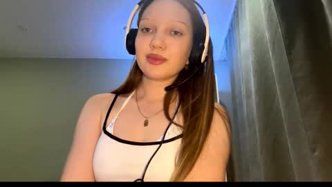 Emily online show from September 25, 7:12 pm