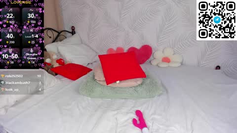 mary__bailey online show from April 3, 12:41 am