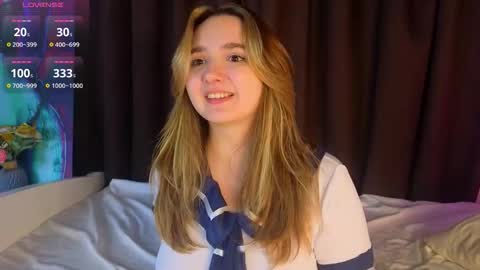 Snapshot of mary_broks chatting on October 17, 7:00 am mary_broks online show from October 17, 7:00 am