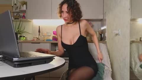 Mary du online show from September 8, 9:58 pm
