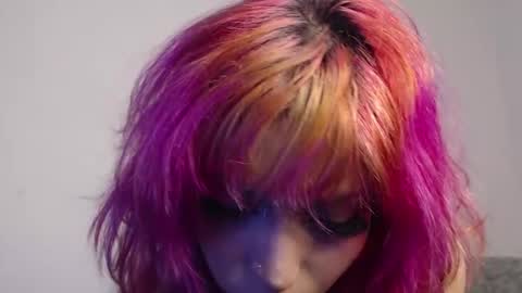                      100   online show from October 7, 6:51 am