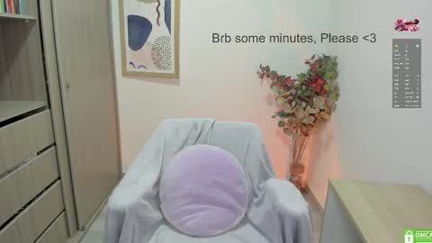 Snapshot of mary_mae chatting on October 7, 2:27 am Girl of your dreams online show from October 7, 2:27 am