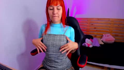Snapshot of mary_magic chatting on February 2, 5:48 pm mary_magic online show from February 2, 5:48 pm