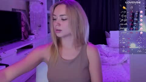 Mary online show from October 5, 9:53 pm