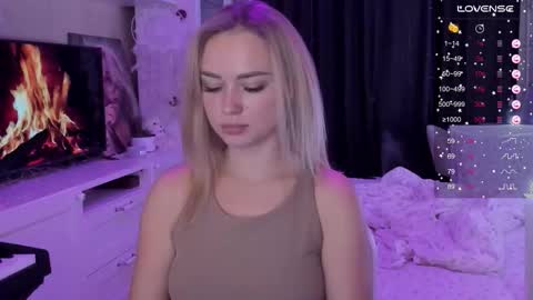 Mary online show from October 1, 8:58 pm