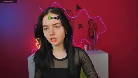 mary skiny online show from April 19, 5:18 am