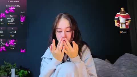 mary online show from September 19, 7:35 pm