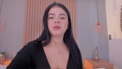 Snapshot of mary_suarez chatting on December 29, 3:00 am Maria online show from December 29, 3:00 am