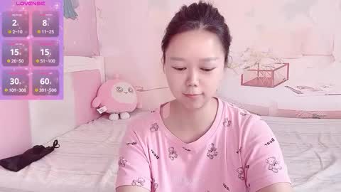 mary_uu online show from October 31, 7:34 am