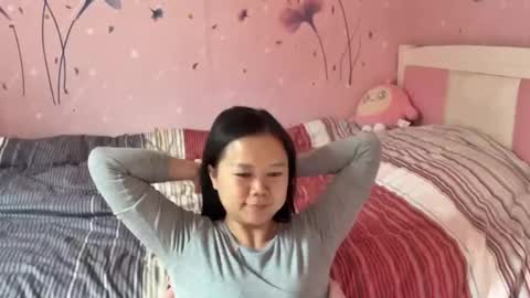 mary_uu online show from February 18, 7:10 am