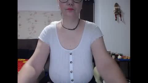 Mary online show from December 4, 3:48 am