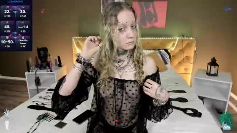 Snapshot of mary_xextra chatting on January 25, 1:10 am Mary GTM3Mon Wed Thu Sat Sun 0400 am-1030pm online show from January 25, 1:10 am