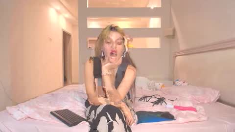 Snapshot of marya442004 chatting on October 20, 3:04 pm marya442004 online show from October 20, 3:04 pm